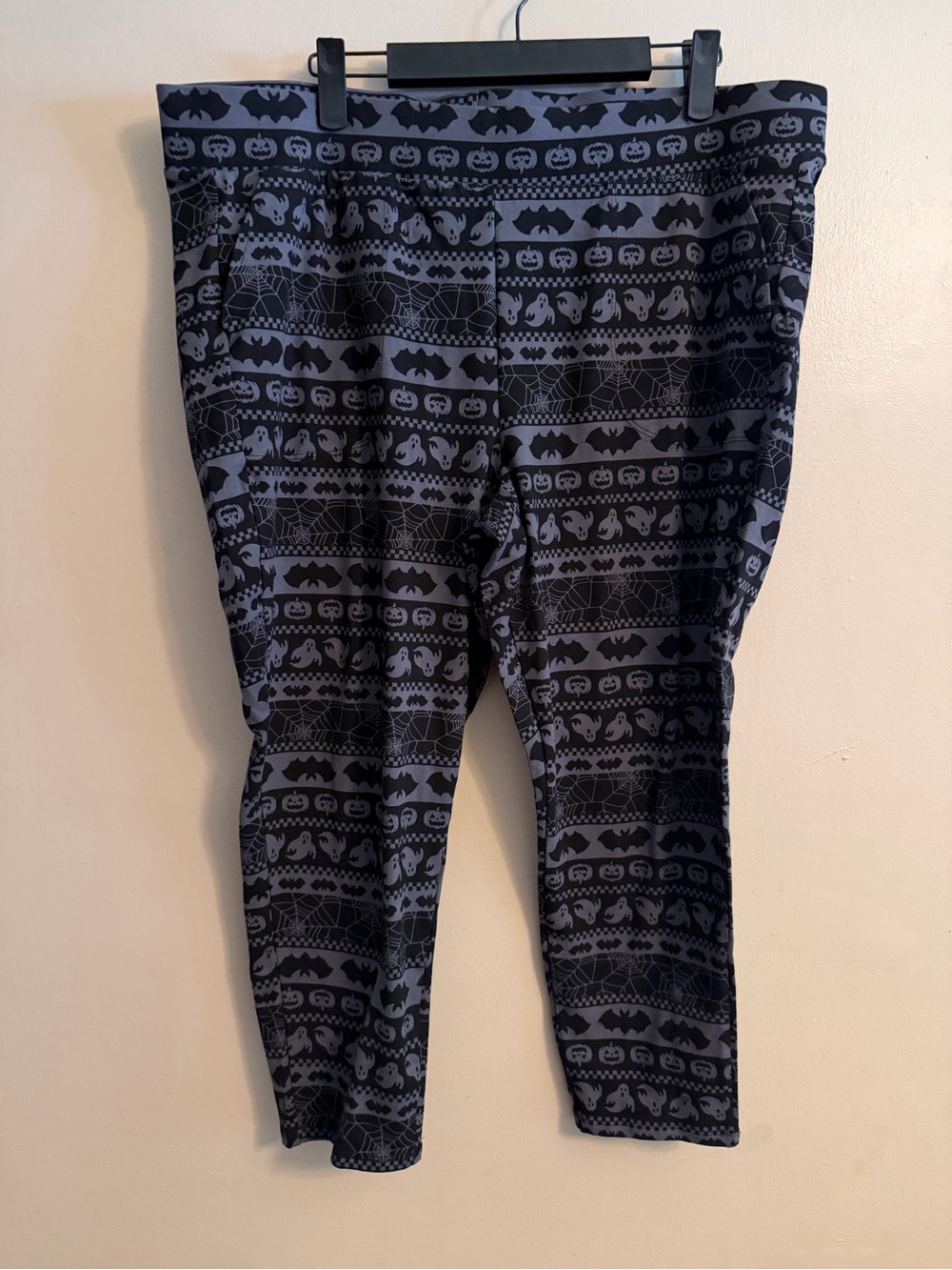 Womens Halloween Print Cropped Leggings